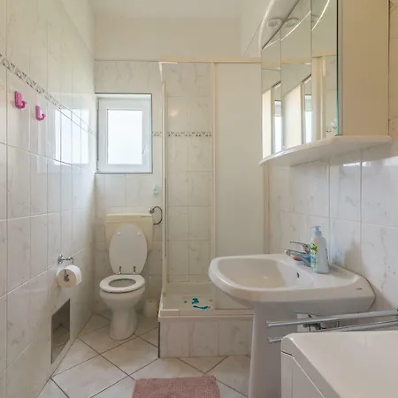 Betty Apartment
